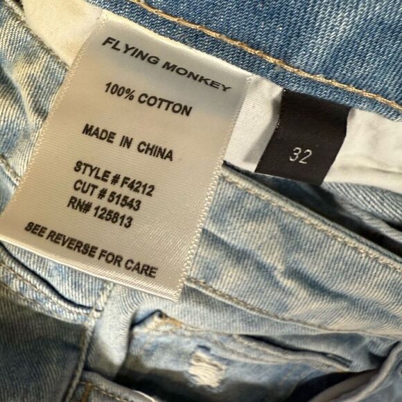 Flying Monkey Womens Size 32 Waist Denim Jeans Blue Distressed Raw Hem NWT - Picture 3 of 7